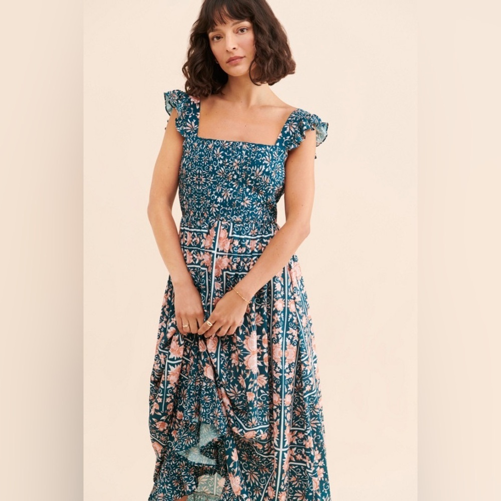- Free people ESPECIA Acuario Maxi Dress
Especia Retail: $230 Sz M